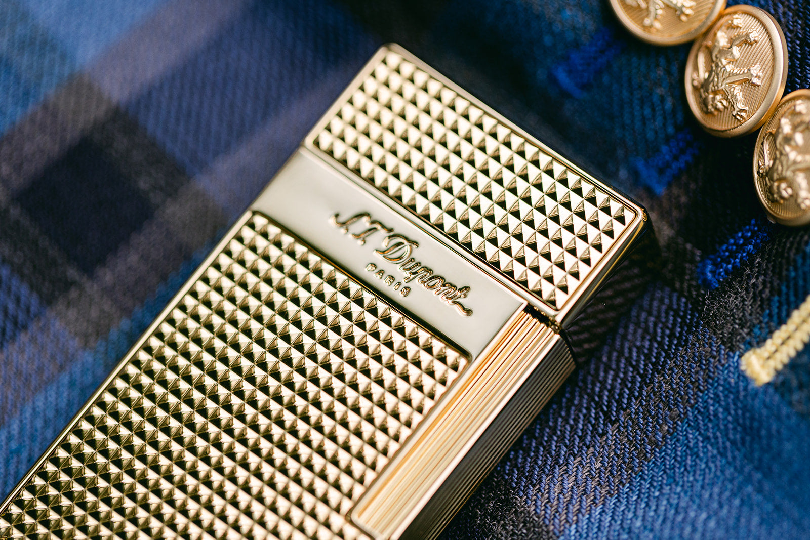 "S.T. Dupont"